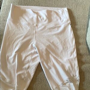 Fabletics White High-Waisted Leggings
